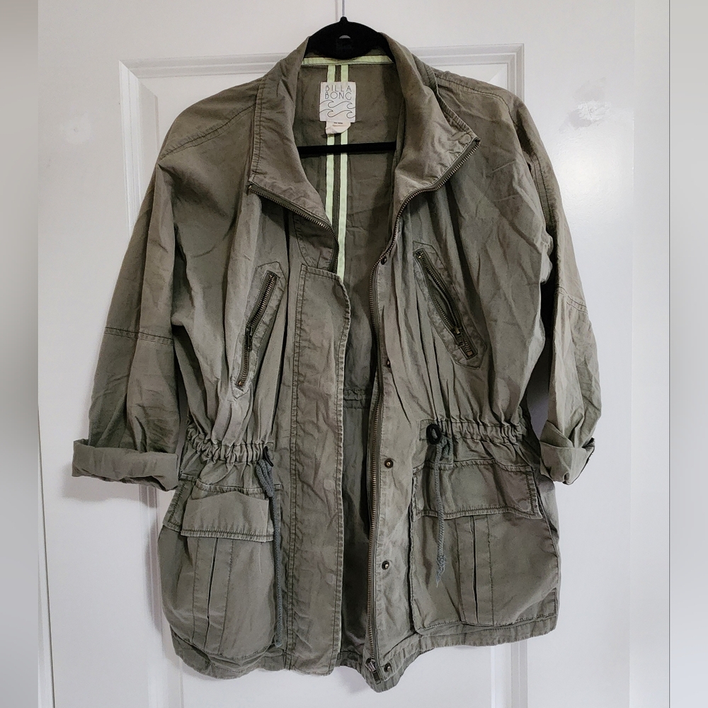 🌸3/$30🌸 Billabong Green Anorak Jacket